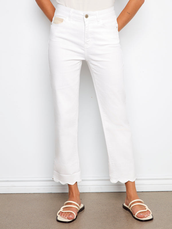 Cropped Twill Jeans With Contrast Scallop Cuff - White